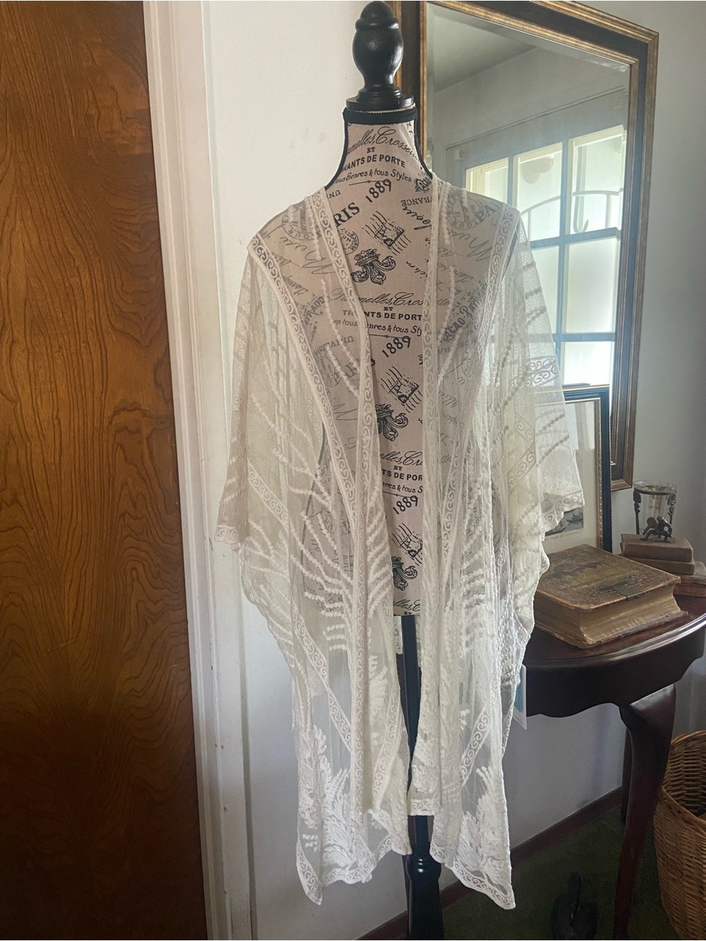 Cupshe White Sheer Lace Kimono Cover-Up